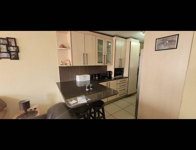 2 BEDROOM SIMPLEX FOR SALE IN ALBERTSDAL